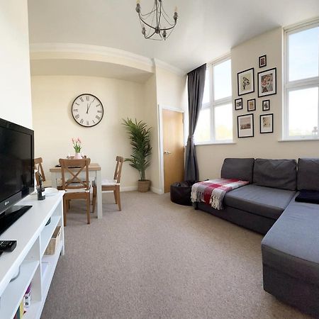 Cosy Town Centre Apartment Close To Beach Bournemouth Kültér fotó